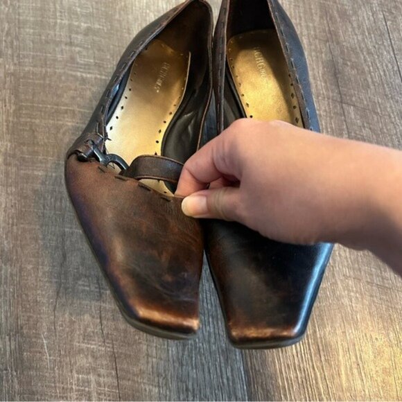 Vintage BCBG Brown Leather Kitten Heels 10 - Picture 3 of 8